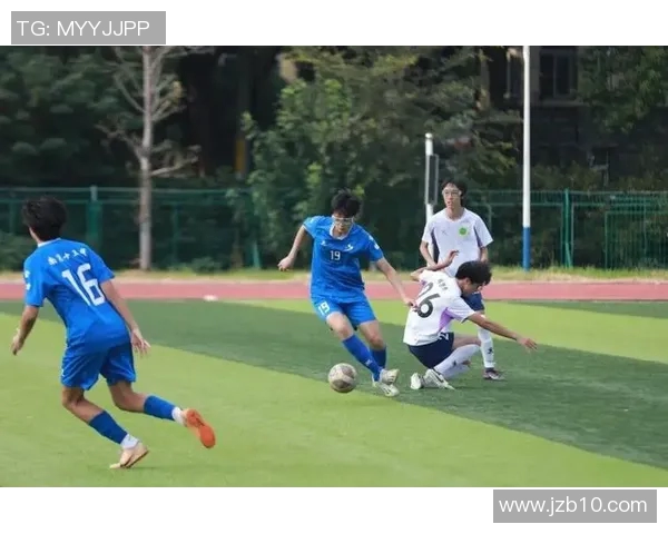 南京足球队荣登足球状态排行榜第四名展现强劲实力与潜力 南京足球队荣登足球状态排行榜第四名展现强劲实力与潜力