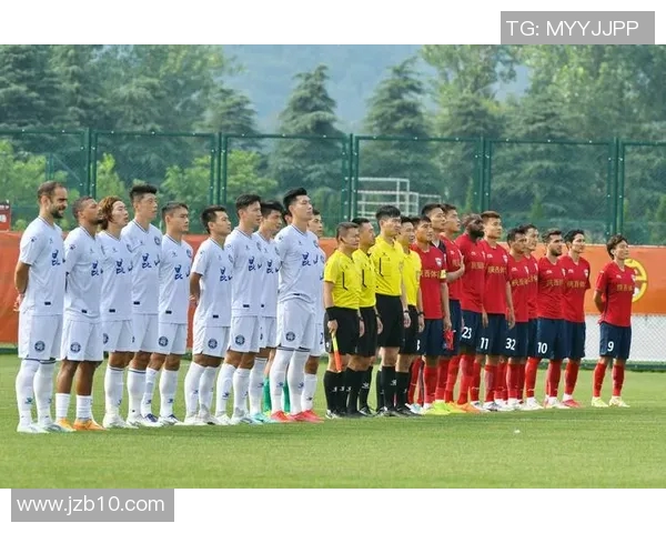 南京足球队在灵活性排行榜中荣登第四位展现出色竞技水平与团队协作能力 南京足球队在灵活性排行榜中荣登第四位展现出色竞技水平与团队协作能力