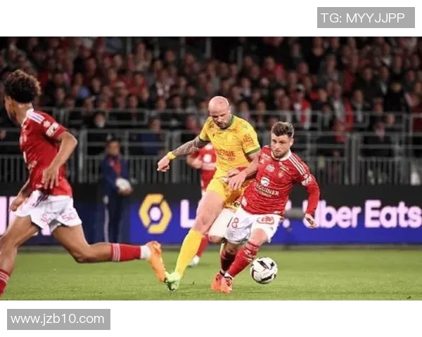 南特足球明星排名揭晓这些球员在赛场上的表现令人瞩目 南特足球明星排名揭晓这些球员在赛场上的表现令人瞩目