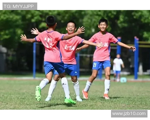 杭州足球队逆袭之路：从低谷到巅峰的奋斗与荣耀纪实